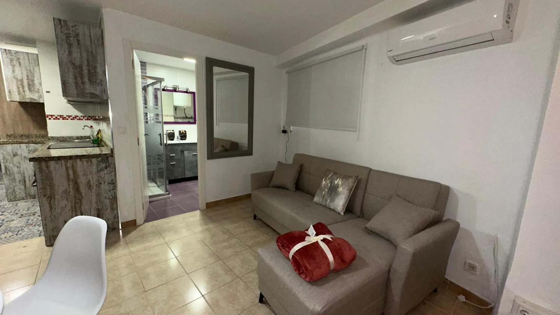 Loma - Wifi, Centro A 200 Metros, Playa A 850 Metros, Nuevo, Tiendas A Menos De 5 Minutos Torremolinos Apartment